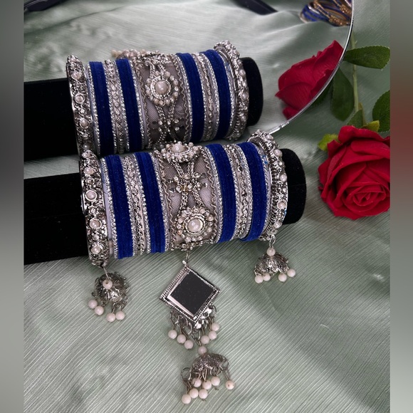 Beautiful Silver and Blue Bangles with Pearl Accents - Picture 6 of 8